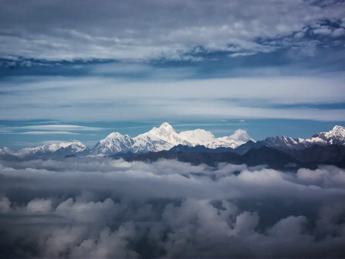 Cloud below the Langtang ridgeline